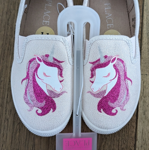 Toddler Girls Slip-on Canvas Shoes Size 11 - Picture 3 of 5